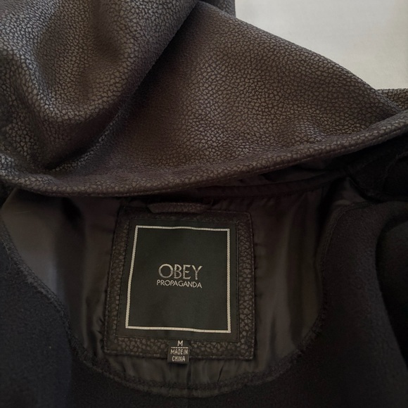 OBEY Propaganda Black Pebbled Liquid Faux Leather Hooded Zip Jacket Size Medium - Picture 12 of 14